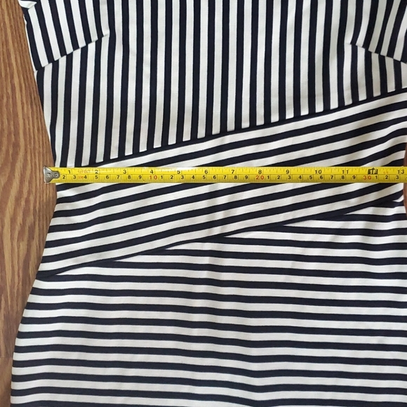 BANANA REPUBLIC SMALL STRIPED ZIPPER - Picture 4 of 6